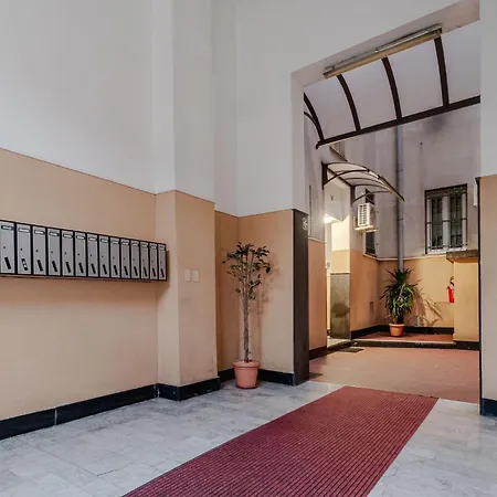 Comfy In Genova's St Teodoro District Apartman *